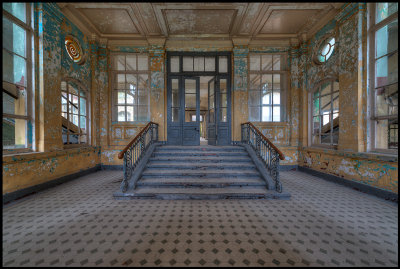 Entrance to the mens bathhouse