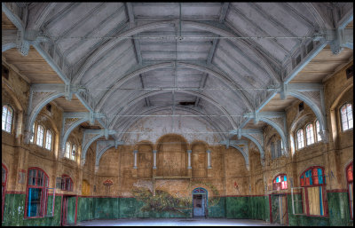 The old russian gymnasium (former dining room)