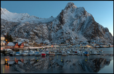 The small boats harbour in Svolvaer (HDR)