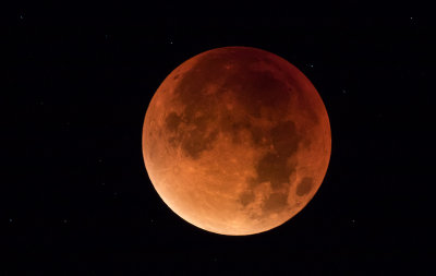 Full Bloodmoon night to 28th september 04:30 AM  (Happens every 18th year) 25x magnification
