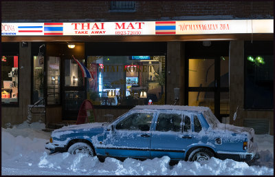 Kalix in a nutshell - Old Volvo 740 outside Thai restaurant