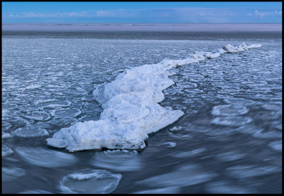 Ice rotation close to Grsgrd harbor