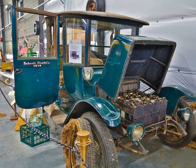 1914 Detroit Electric Model 63