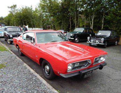 Plymouth Barracuda front.jpg