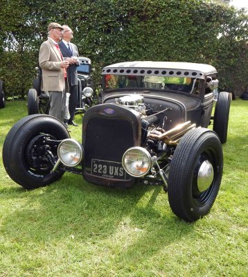 1930 Ford Model A Coupe Front View.jpeg