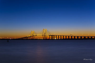 Fred Hartman Bridge