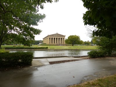 Parthenon at Centennial Park.jpg