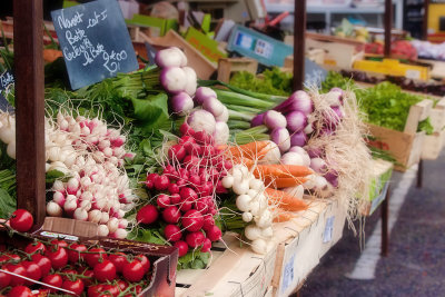 Vegetable market in Etretat
