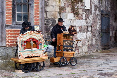 Entertainers at Honfleur