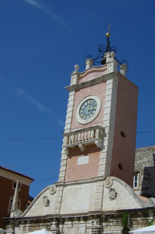 S3600205r.jpg