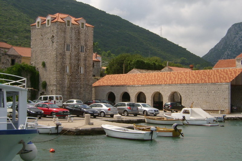 S3600128.JPG