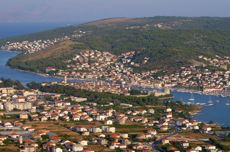 S3600112m.jpg