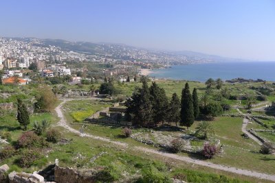 Vue du sommet du fort sur Byblos et environs