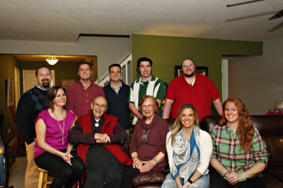 Christmas Family at Doug _Rhondas-2016+-s-.jpg