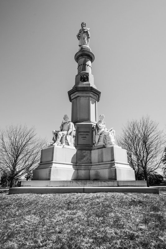 _DSF0412bw.jpg
