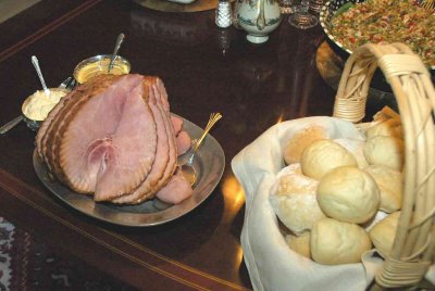9349 Ham and rolls