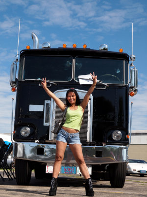 This Old Kenworth Turned Out To Be A Real Babe Magnet...Youll See A Lot More Of It