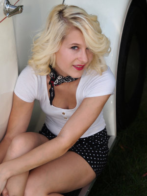 Another Girl I Didn't Get Info On...