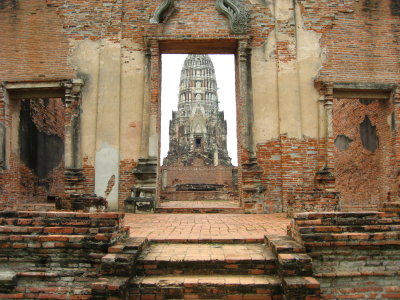 wat ruins in ayutthaya