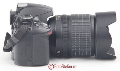 Nikon_D3200_lateral.jpg