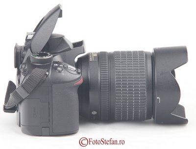 Nikon_D3200_lateral_blit.jpg