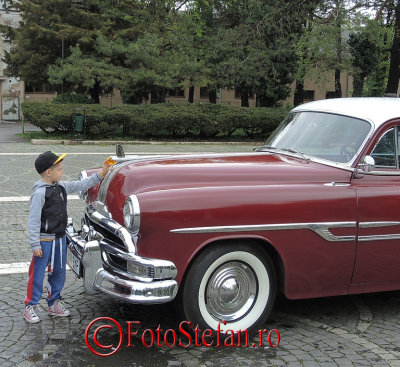 retroparada-primaverii2014-pontiac-2.JPG