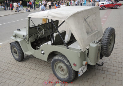 targul-anticarilor-jeep-CJ3A-2.JPG
