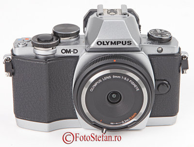 Olympus-OM-D-E-M10-Body-Cap-Lens-9mm-fisheye-2.JPG
