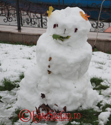 Olympus-E-M10-snowman-4.JPG