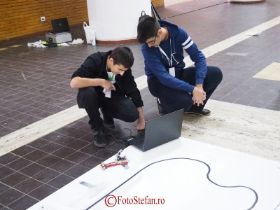 robochallenge-politehnica-2014-16.JPG