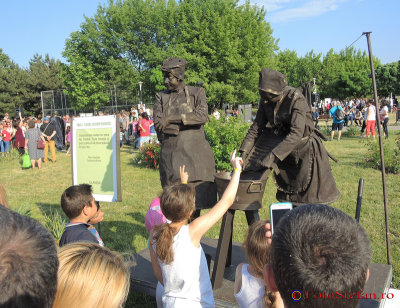 Festivalul-International-Statui-Vivante-Bucuresti-25.JPG