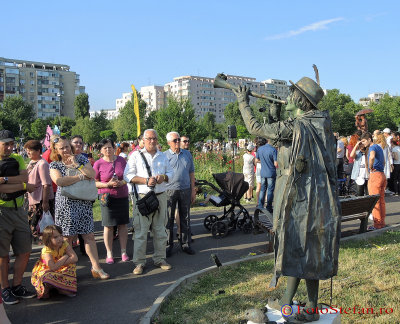 Festivalul-International-Statui-Vivante-Bucuresti-31.JPG