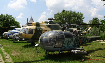 muzeul-aviatiei-bucuresti-IAR316-5.JPG