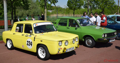 retro-parada-primaverii-bucuresti-dacii.JPG