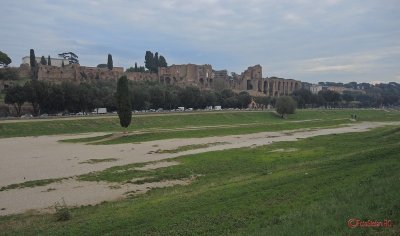 colina-aventino-roma-italia-circo-massimo.jpg