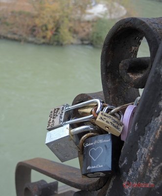 love-locks-lacatele-iubirii-roma-italia-14.jpg