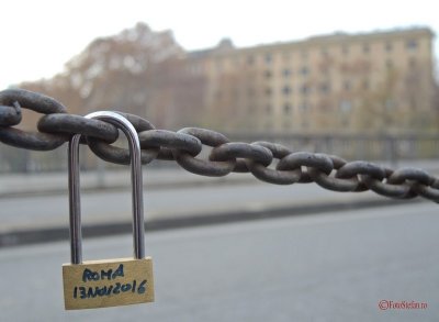 love-locks-lacatele-iubirii-roma-italia-6.jpg