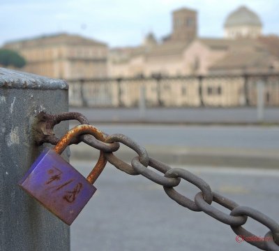 love-locks-lacatele-iubirii-roma-italia-7.jpg
