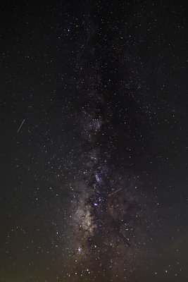 Darconid meteros in Milky Way 6617.jpg