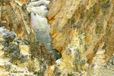 Rock-Formations-Of-the-Yellowstone-Canyon.jpg