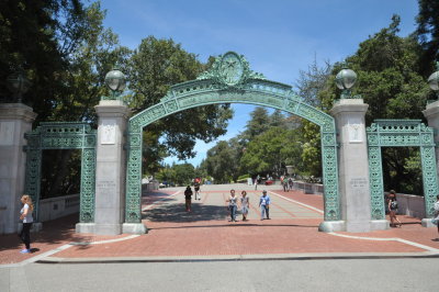 UC Berkeley' s Sather Gate.