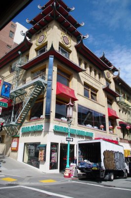 Building in chinatown