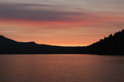 IMG_2550 Diamond Lake forest fire smokey sunset.jpg