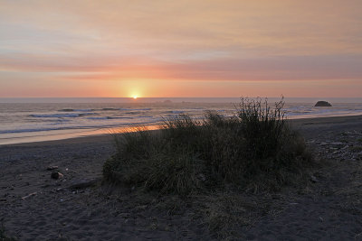 IMG_2943  Gold Beach OR sunset.jpg