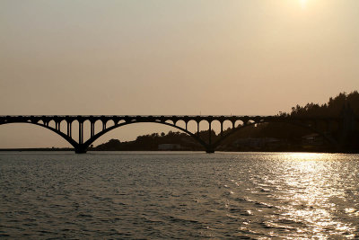 IMG_3538. bridge silhouettejpg.jpg