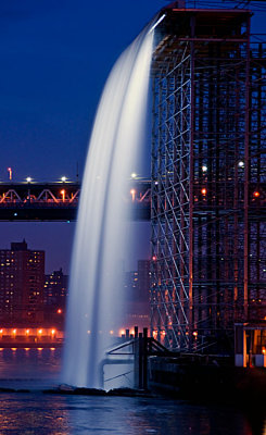 Bklyn bridge water falls 1 .jpg