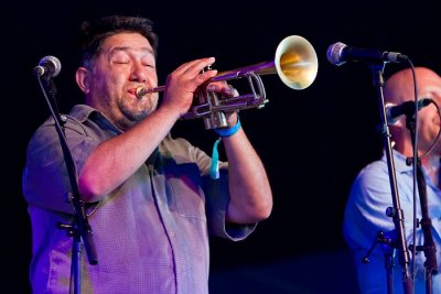 Ricardo Lemvo& El Bataillon