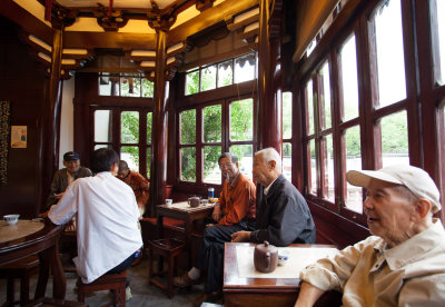 Old timers at Yu Teahouse
