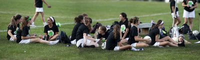 Seton girls JV soccer 09-29-2014.jpg