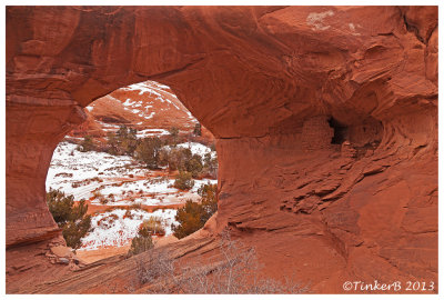 Honeymoon Arch - Mystery Valley